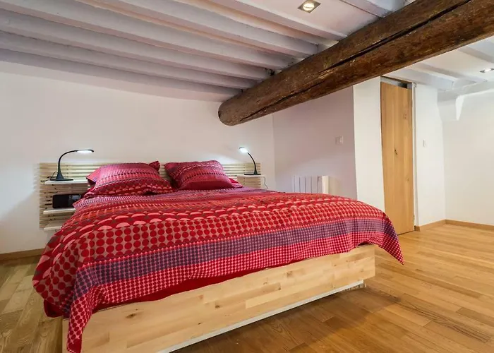 Apartment Le Noble In Scenic Sur